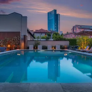 Hotel Crowne Plaza By Ihg, Mediolan